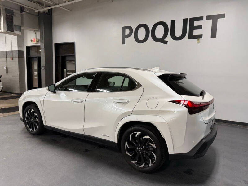 2022 Lexus UX 250h