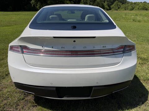 2017 Lincoln MKZ Select