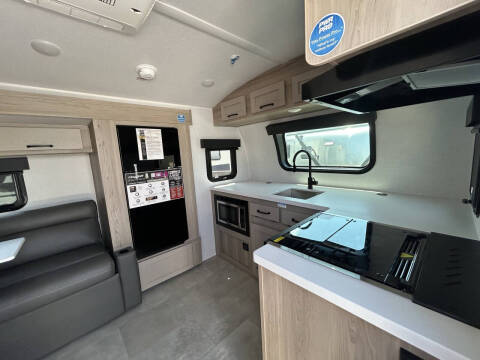 2025 Flagstaff E-PRO FLTE20FK