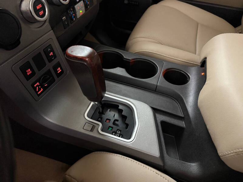 2011 Toyota Sequoia Platinum