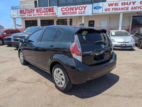 2016 Toyota Prius c Two