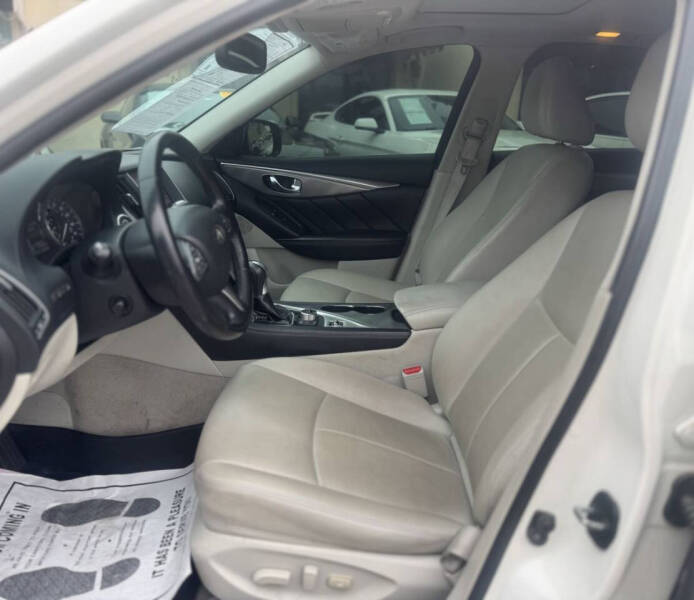 2016 Infiniti Q50 3.0T Premium