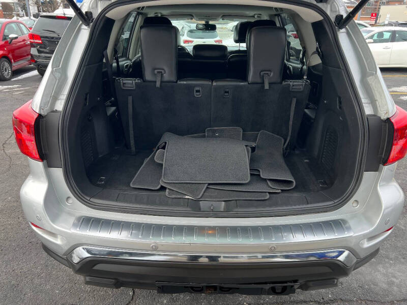 2017 Nissan Pathfinder Platinum