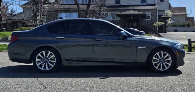 2012 BMW 5 Series 528i