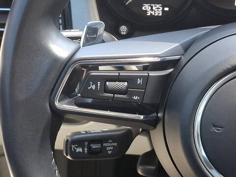 2023 Porsche Macan