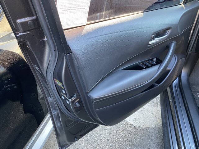 2022 Toyota Corolla Hatchback SE