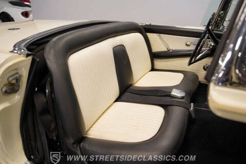 1956 Ford Thunderbird