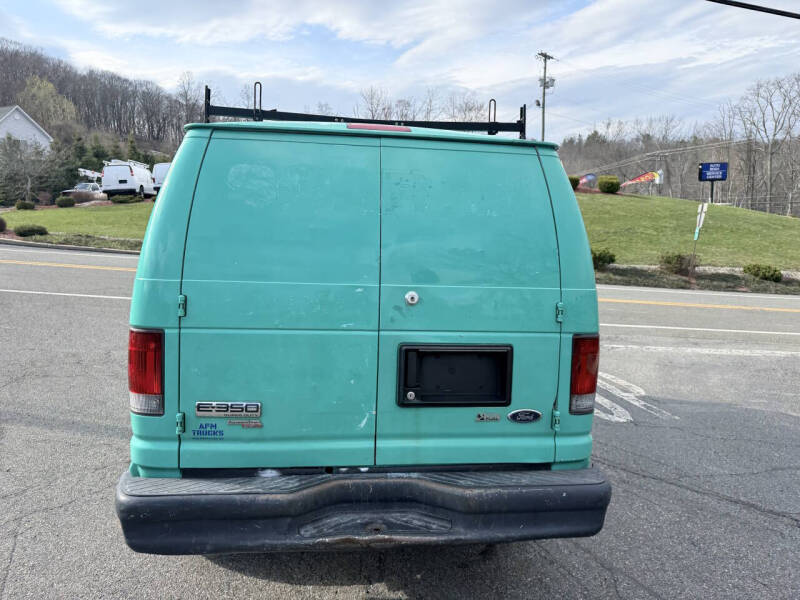 2011 Ford E-Series E-350 SD