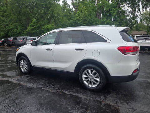 2016 Kia Sorento LX