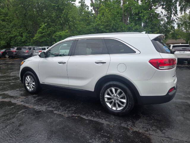 2016 Kia Sorento LX