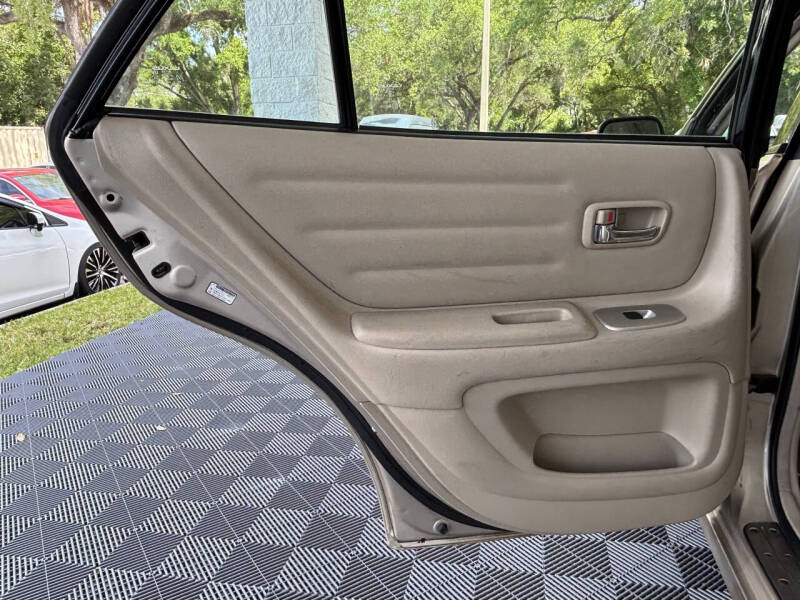 2005 Lexus IS 300