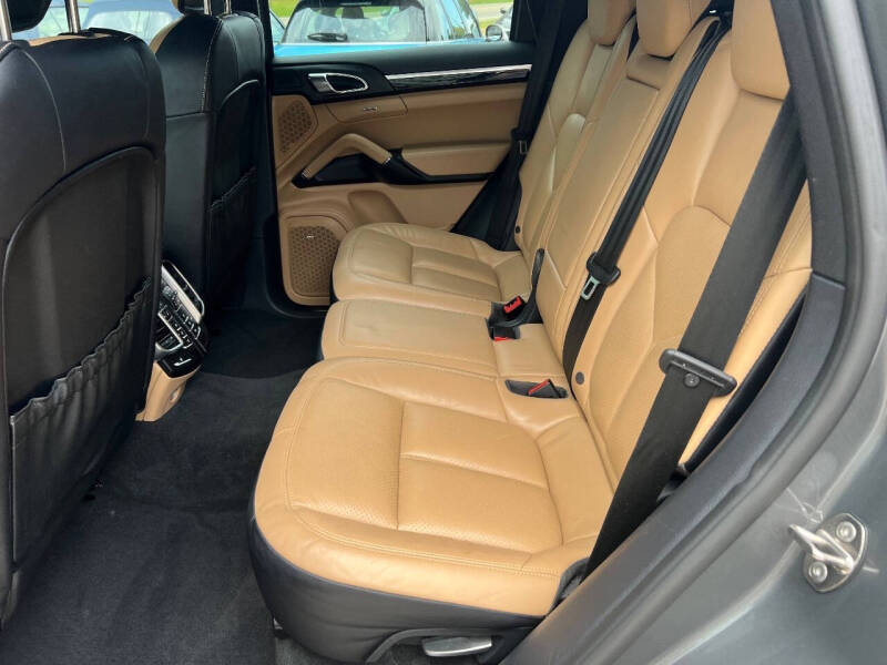 2016 Porsche Cayenne