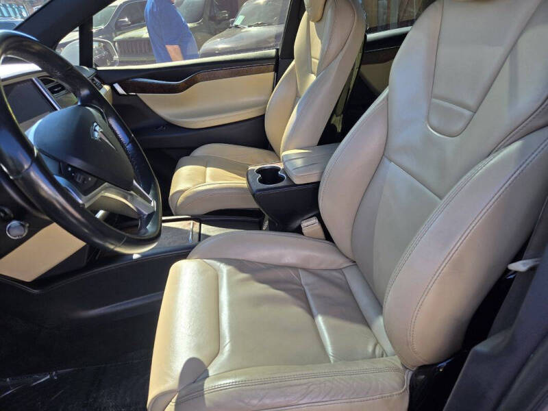 2016 Tesla Model X 90D