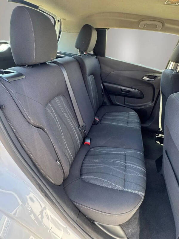 2015 Chevrolet Sonic LT Auto