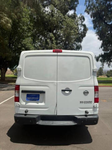2019 Nissan NV 2500 HD SV