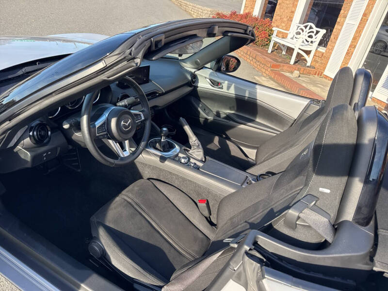 2024 Mazda MX-5 Miata Club