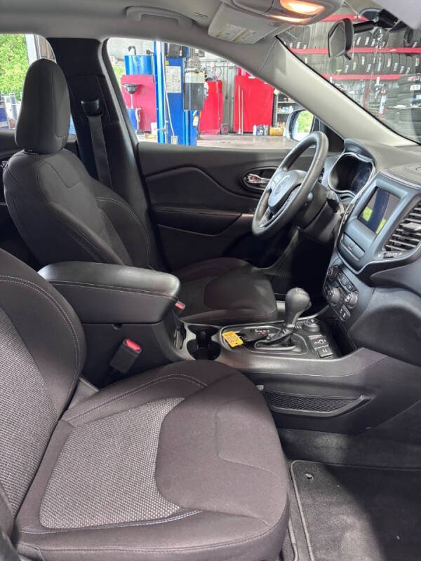 2019 Jeep Cherokee Latitude