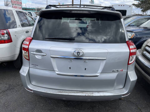 2011 Toyota RAV4 Sport