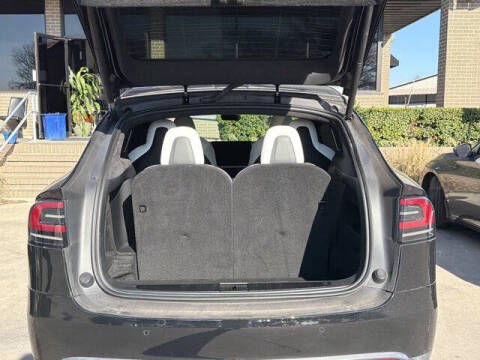 2023 Tesla Model X Standard Range