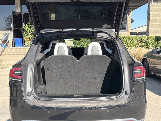 2023 Tesla Model X Standard Range