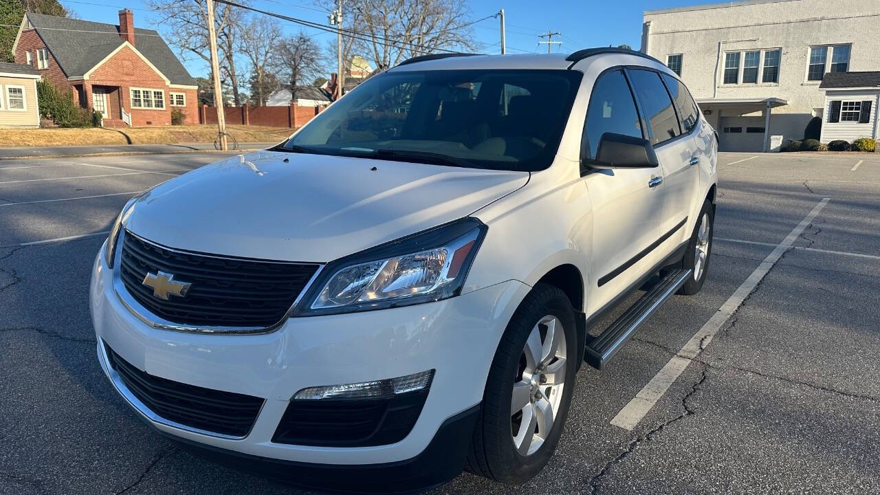 2015 Chevrolet Traverse for sale at Caropedia in Dunn, NC