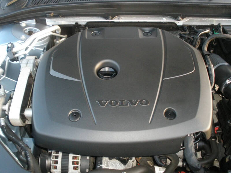 2018 Volvo S90 T5 Momentum