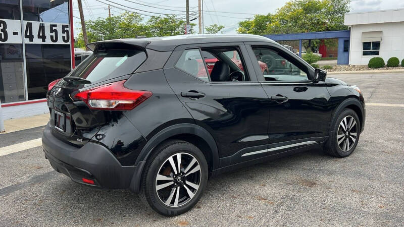 2019 Nissan Kicks SR