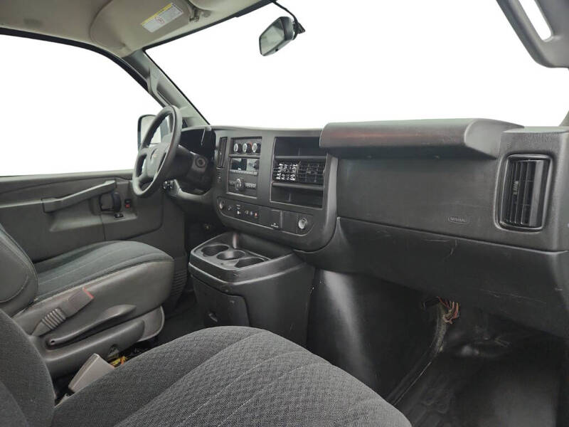 2019 GMC Savana 2500