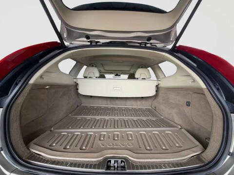 2015 Volvo XC60 T6 Platinum