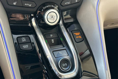 2025 Acura TLX w/Tech