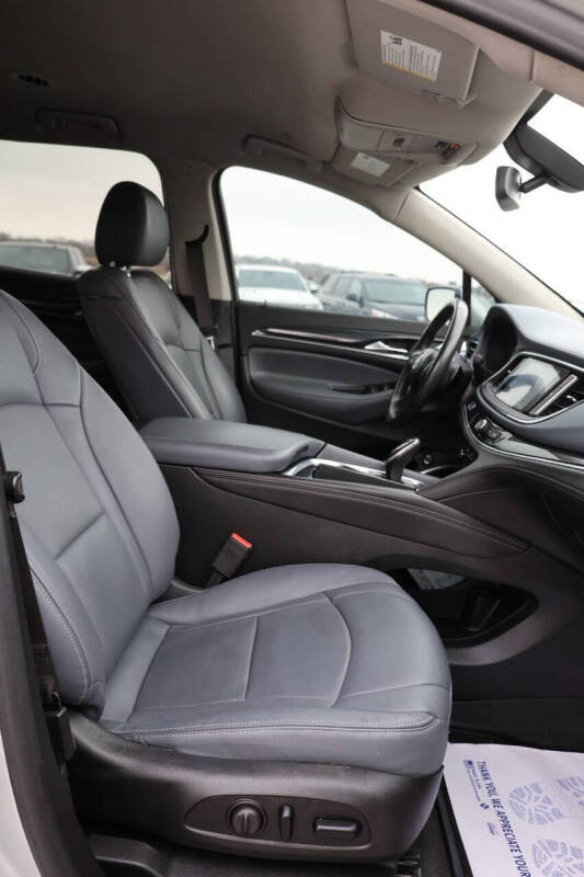 2021 Buick Enclave Essence
