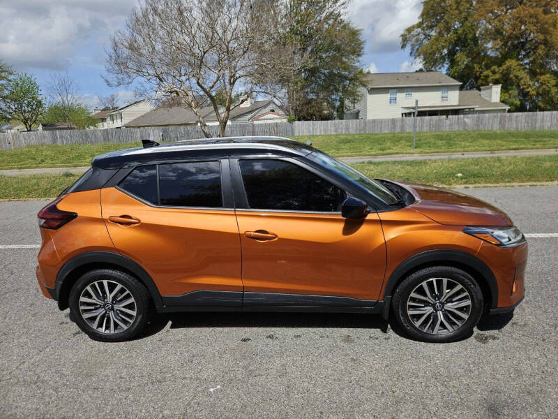 2022 Nissan Kicks SV