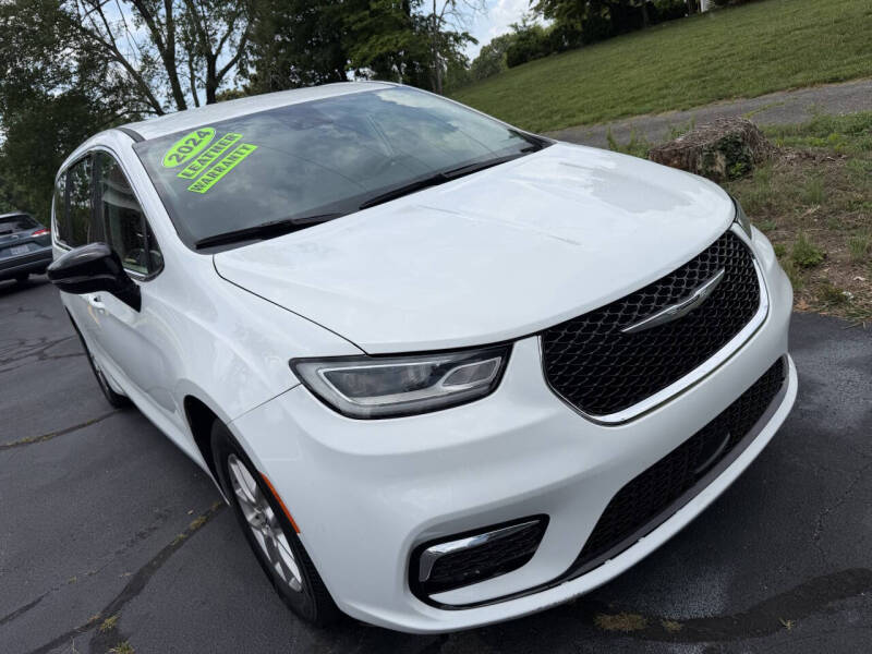 2024 Chrysler Pacifica Touring L