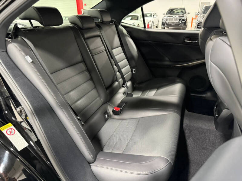 2016 Lexus IS 300