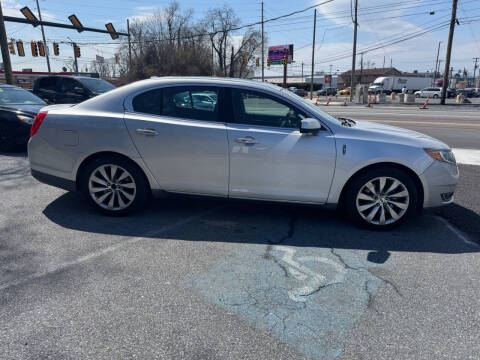2014 Lincoln MKS