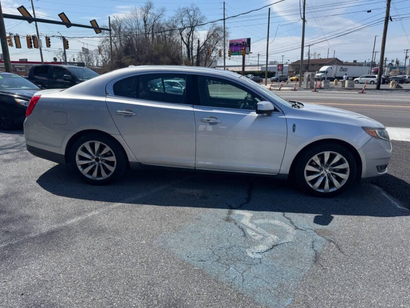 2014 Lincoln MKS
