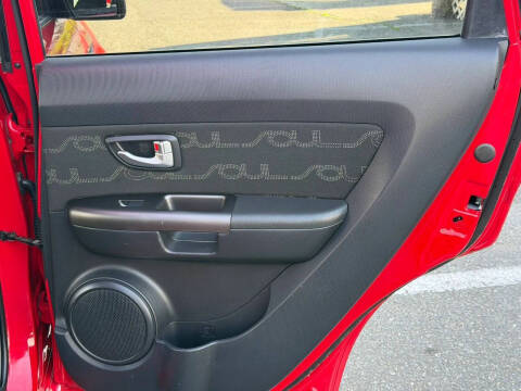 2013 Kia Soul +