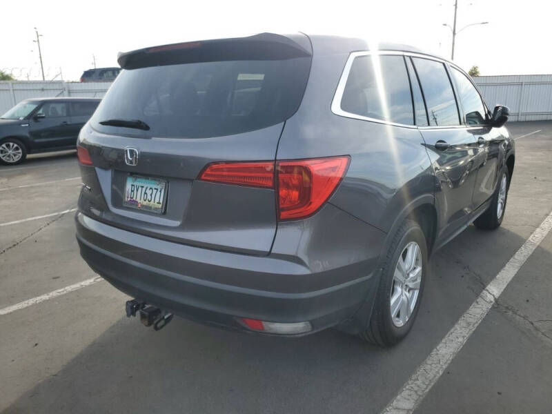 2017 Honda Pilot LX