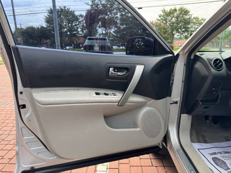 2012 Nissan Rogue SV w/SL Package