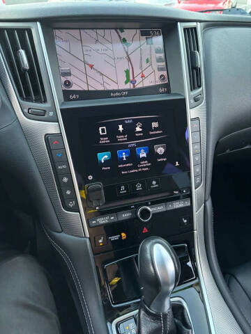 2015 Infiniti Q50 Premium