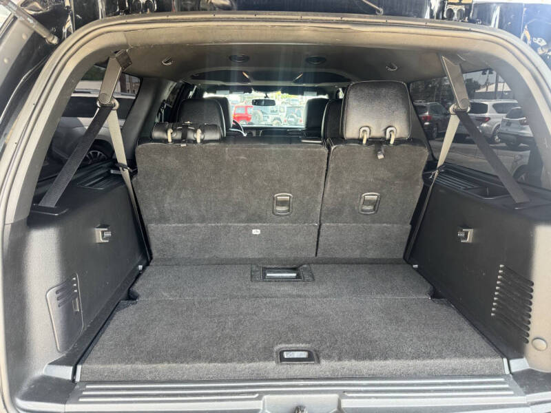 2017 Ford Expedition EL XLT