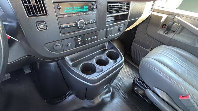 2023 Chevrolet Express 3500