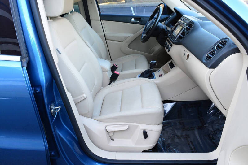 2017 Volkswagen Tiguan 2.0T Wolfsburg Edition