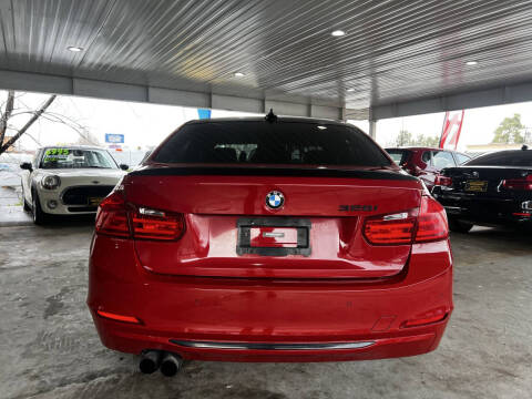 2012 BMW 3 Series 328i