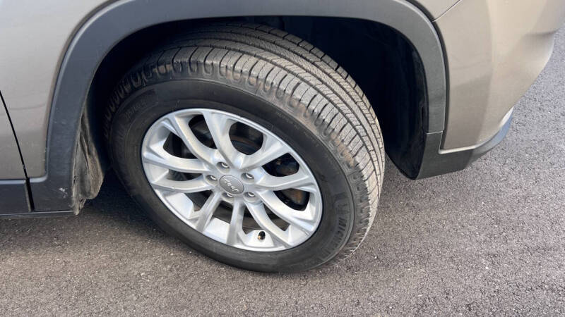 2021 Jeep Cherokee Latitude