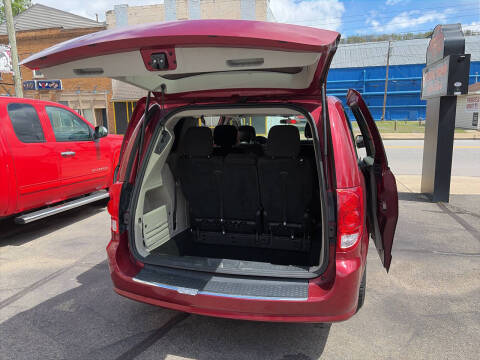 2016 Dodge Grand Caravan SXT Plus