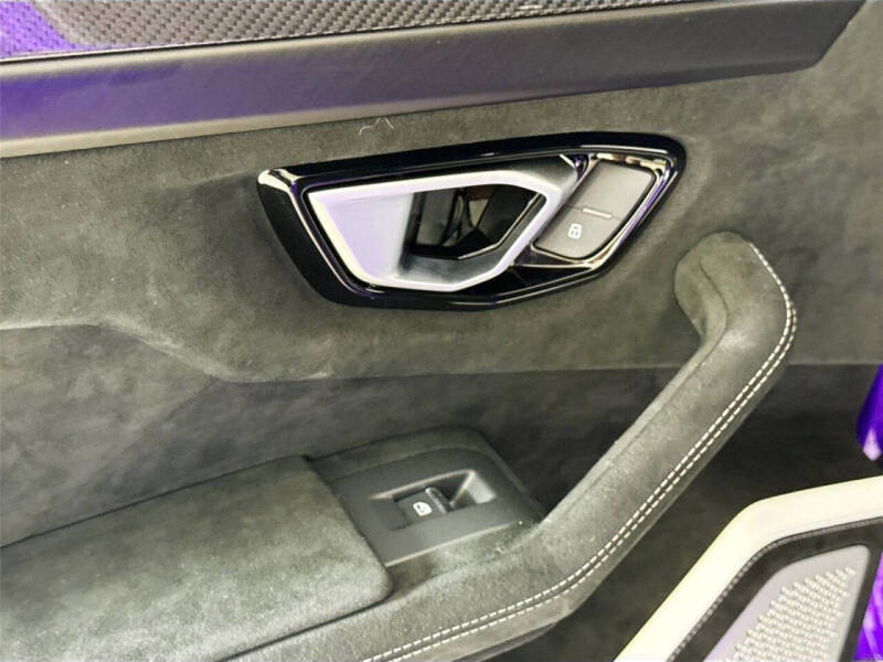 2024 Lamborghini Urus Performante