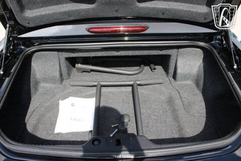 2005 Ford Thunderbird Deluxe