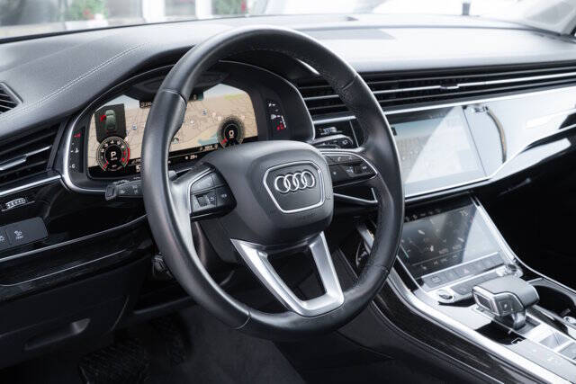 2023 Audi Q7 quattro Premium Plus 55 TFSI