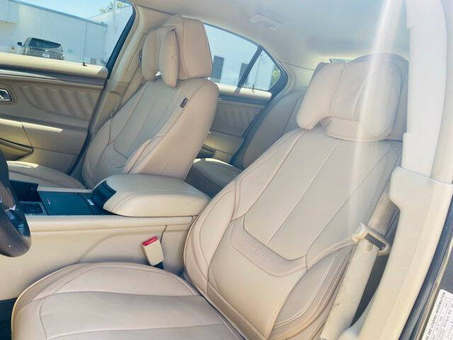 2015 Ford Taurus SEL